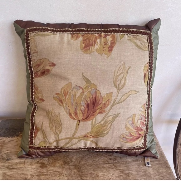 RAYMOND WAITES New Never Used Vtg 16” Decorative Throw Pillow Tulip Floral NICE! - Picture 10 of 10